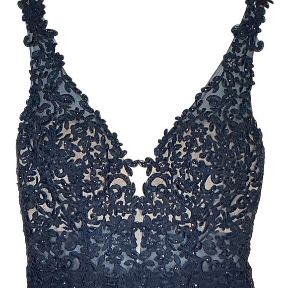 Faviana 8000 Rhinestones Lace Appliqued Long Mesh Deep V-Neck Dress Women 6 NWT - Picture 4 of 14